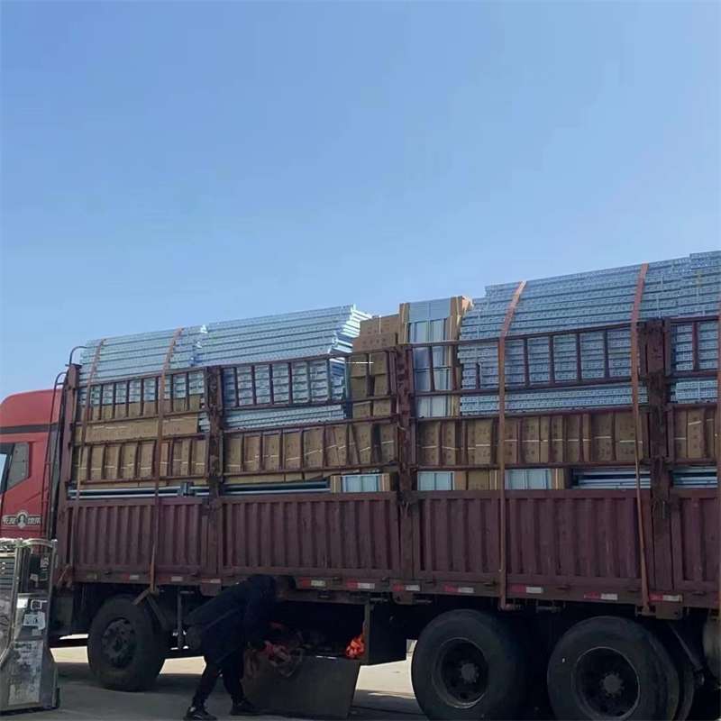 黑龙江绥化兰西县到新疆阿勒泰富蕴县物流公司，一站式服务